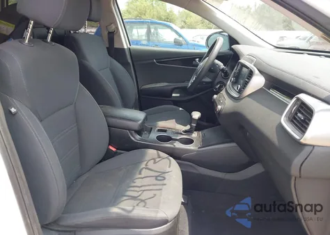 2020 Kia Sorento 2.4L L из США, поврежденный, VIN 5XYPG4A31LG643837